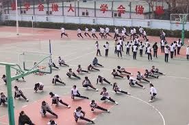 为国征战，感谢有你！国足官方为刚刚退役的尹鸿博送上祝福